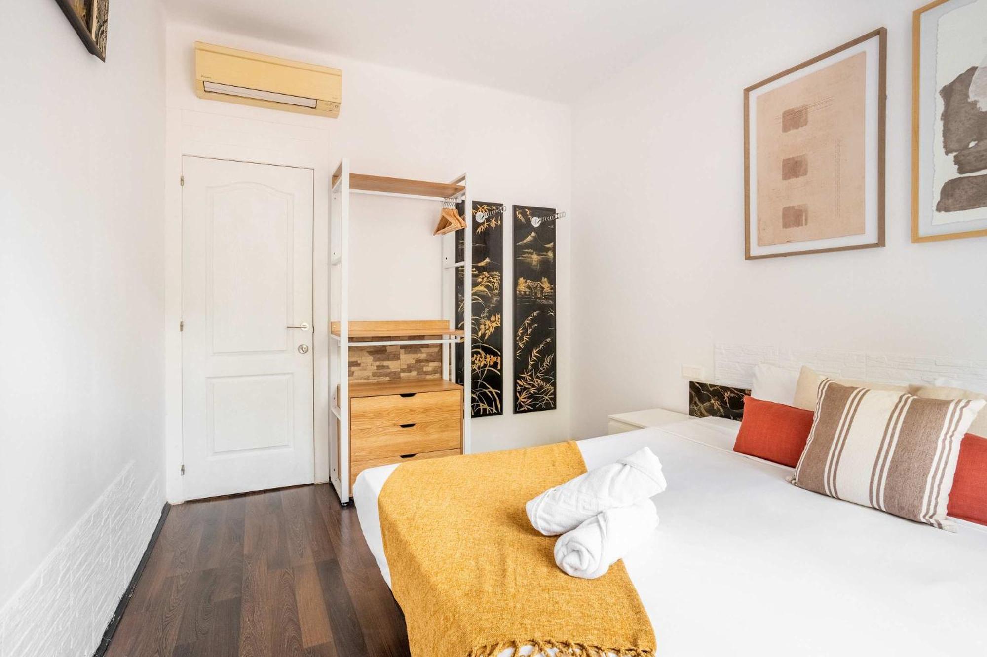 4- Bedroom In Gracia Village Appartement Barcelona